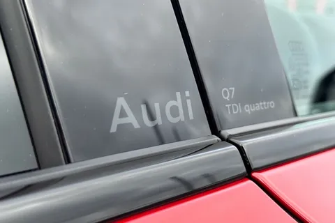  Audi Q7 3.0 TDI V6 Black Edition SUV 5dr Diesel Tiptronic quattro Euro 6 (s/s) (231 ps) Thumbnail #39