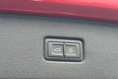  Audi Q7 3.0 TDI V6 Black Edition SUV 5dr Diesel Tiptronic quattro Euro 6 (s/s) (231 ps) Thumbnail #45