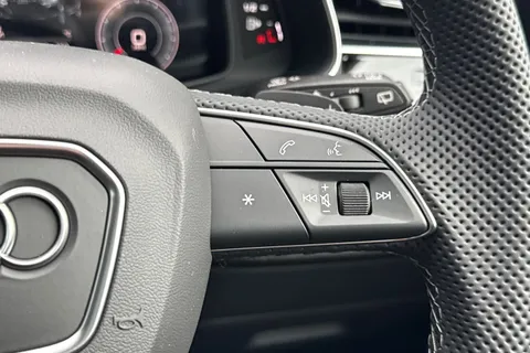  Audi Q7 3.0 TDI V6 Black Edition SUV 5dr Diesel Tiptronic quattro Euro 6 (s/s) (231 ps) Thumbnail #49