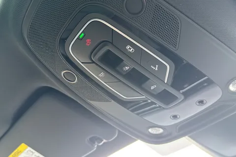  Audi Q7 3.0 TDI V6 Black Edition SUV 5dr Diesel Tiptronic quattro Euro 6 (s/s) (231 ps) Thumbnail #60