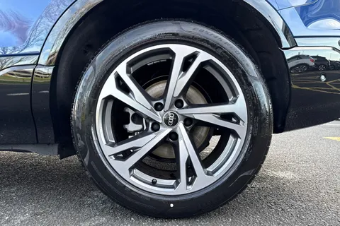  Audi Q6 E-Tron 83kWh S line Sportback Auto 5dr Thumbnail #10