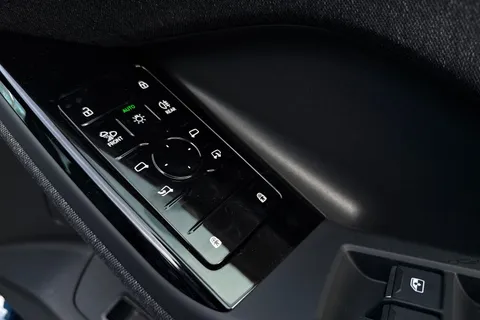  Audi Q6 E-Tron 83kWh S line Sportback Auto 5dr Thumbnail #38