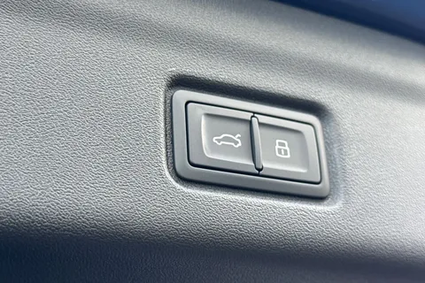  Audi Q6 E-Tron 83kWh S line Sportback Auto 5dr Thumbnail #39