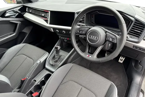 DC25VYJ Audi A1 S line 30 TFSI 116 PS S tronic Thumbnail #15