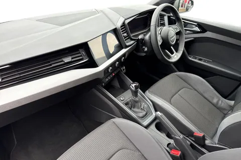 DC25VYJ Audi A1 S line 30 TFSI 116 PS S tronic Thumbnail #16