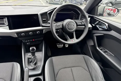 DC25VYJ Audi A1 S line 30 TFSI 116 PS S tronic Thumbnail #19