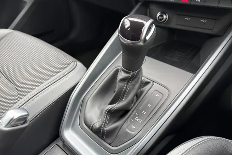 DC25VYJ Audi A1 S line 30 TFSI 116 PS S tronic Thumbnail #24