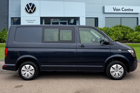 BN74VEF Volkswagen Transporter 2.0 TDI 110 Startline Business Kombi Van 6 Seats Thumbnail #4