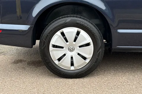 BN74VEF Volkswagen Transporter 2.0 TDI 110 Startline Business Kombi Van 6 Seats Thumbnail #11