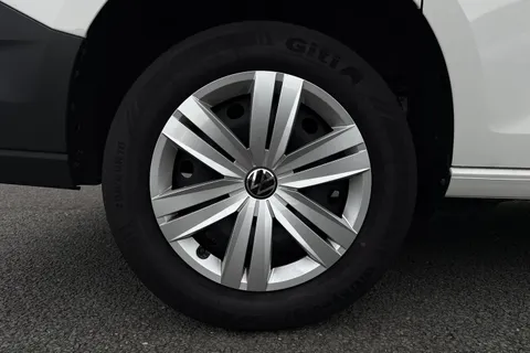 DA25EVF Volkswagen Caddy Maxi 2.0 TDI 102PS Commerce Van [Business/Tech Pack] Thumbnail #12