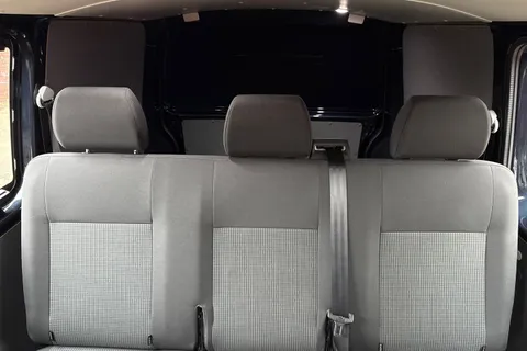 BN74VEF Volkswagen Transporter 2.0 TDI 110 Startline Business Kombi Van 6 Seats Thumbnail #19