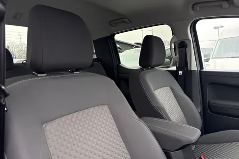 KY23ZKL Volkswagen Amarok D/Cab Pick Up Life 2.0 TDI 170 4MOTION Thumbnail #24