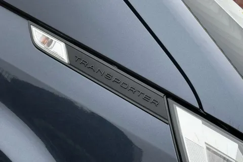 BN74VEF Volkswagen Transporter 2.0 TDI 110 Startline Business Kombi Van 6 Seats Thumbnail #29