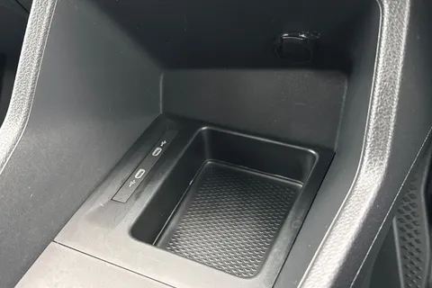 DA25EVF Volkswagen Caddy Maxi 2.0 TDI 102PS Commerce Van [Business/Tech Pack] Thumbnail #33