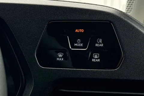 DA25EVF Volkswagen Caddy Maxi 2.0 TDI 102PS Commerce Van [Business/Tech Pack] Thumbnail #35