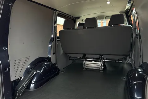 BN74VEF Volkswagen Transporter 2.0 TDI 110 Startline Business Kombi Van 6 Seats Thumbnail #38