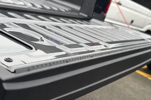 KY23ZKL Volkswagen Amarok D/Cab Pick Up Life 2.0 TDI 170 4MOTION Thumbnail #42