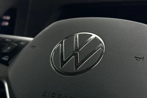 DA25EVF Volkswagen Caddy Maxi 2.0 TDI 102PS Commerce Van [Business/Tech Pack] Thumbnail #42