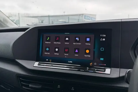 DA25EVF Volkswagen Caddy Maxi 2.0 TDI 102PS Commerce Van [Business/Tech Pack] Thumbnail #43