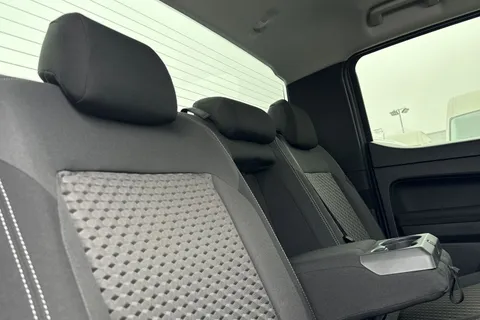 KY23ZKL Volkswagen Amarok D/Cab Pick Up Life 2.0 TDI 170 4MOTION Thumbnail #46