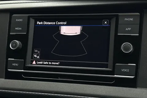 BN74VEF Volkswagen Transporter 2.0 TDI 110 Startline Business Kombi Van 6 Seats Thumbnail #54