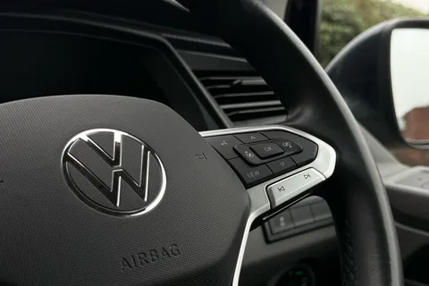 BN74VEF Volkswagen Transporter 2.0 TDI 110 Startline Business Kombi Van 6 Seats Thumbnail #61