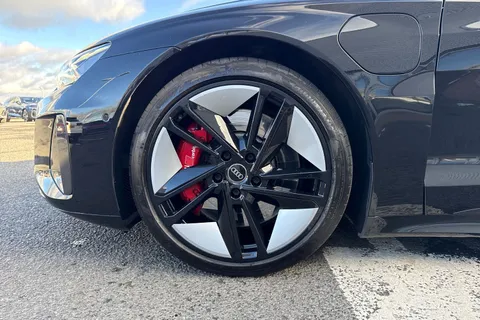 FM72KLO Audi RS e-tron GT Carbon Vorsprung   440,00 kW Thumbnail #8