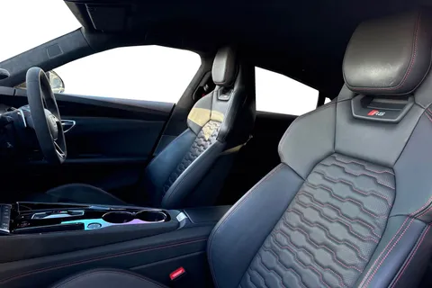 FM72KLO Audi RS e-tron GT Carbon Vorsprung   440,00 kW Thumbnail #12