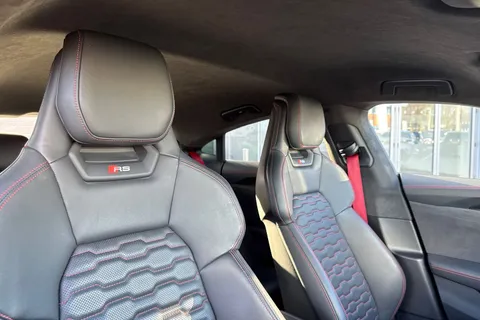 FM72KLO Audi RS e-tron GT Carbon Vorsprung   440,00 kW Thumbnail #22