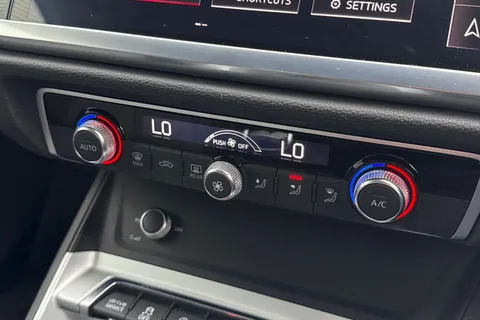 PY20HYO Audi Q3 Sport 35 TFSI  150 PS 6-speed Thumbnail #23