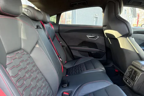 FM72KLO Audi RS e-tron GT Carbon Vorsprung   440,00 kW Thumbnail #39