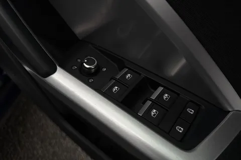 PY20HYO Audi Q3 Sport 35 TFSI  150 PS 6-speed Thumbnail #50