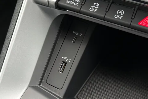 PY20HYO Audi Q3 Sport 35 TFSI  150 PS 6-speed Thumbnail #62