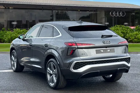 Audi Q3 2.0 TFSI S line Sportback S Tronic quattro Euro 6 (s/s) 5dr Thumbnail #3