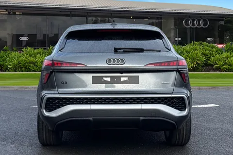 Audi Q3 2.0 TFSI S line Sportback S Tronic quattro Euro 6 (s/s) 5dr Thumbnail #5