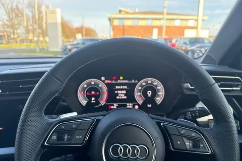 38 of 60 for Audi A3 2.0 TDI S line Sportback S Tronic Euro 6 (s/s) 5dr