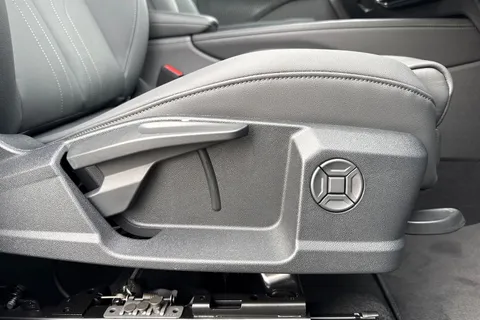 Audi Q3 2.0 TFSI S line Sportback S Tronic quattro Euro 6 (s/s) 5dr Thumbnail #46