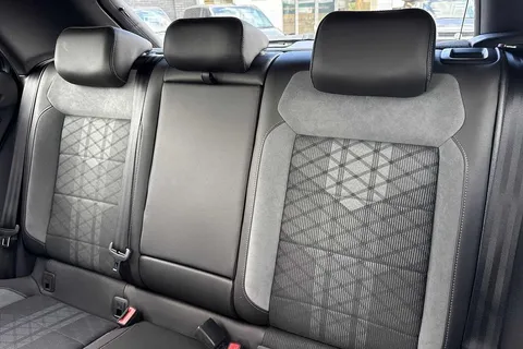 PJ22XBN Volkswagen T-Roc 2.0 TDI 150 EVO R-Line 5dr DSG ⭐1 Year VW Warranty⭐ Thumbnail #15