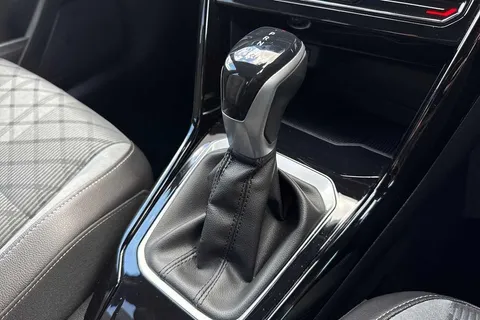 PJ22XBN Volkswagen T-Roc 2.0 TDI 150 EVO R-Line 5dr DSG ⭐1 Year VW Warranty⭐ Thumbnail #21