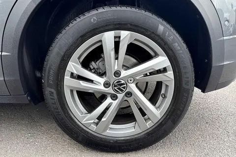 PJ22XBN Volkswagen T-Roc 2.0 TDI 150 EVO R-Line 5dr DSG ⭐1 Year VW Warranty⭐ Thumbnail #23