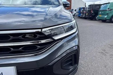 PJ22XBN Volkswagen T-Roc 2.0 TDI 150 EVO R-Line 5dr DSG ⭐1 Year VW Warranty⭐ Thumbnail #32