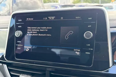 PJ22XBN Volkswagen T-Roc 2.0 TDI 150 EVO R-Line 5dr DSG ⭐1 Year VW Warranty⭐ Thumbnail #52