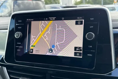 PJ22XBN Volkswagen T-Roc 2.0 TDI 150 EVO R-Line 5dr DSG ⭐1 Year VW Warranty⭐ Thumbnail #54