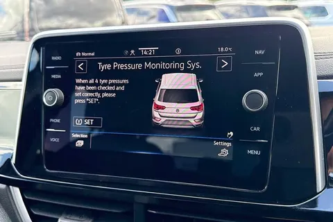 PJ22XBN Volkswagen T-Roc 2.0 TDI 150 EVO R-Line 5dr DSG ⭐1 Year VW Warranty⭐ Thumbnail #60