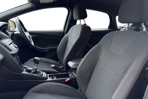 11 of 63 for FORD FOCUS 1.5 TDCi 120 ST-Line 5dr