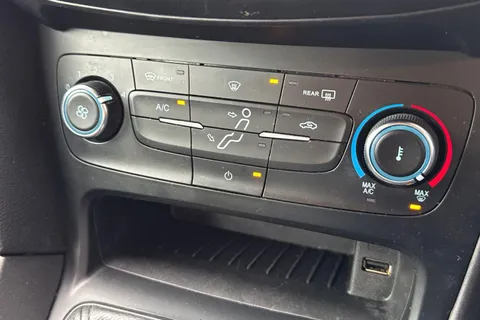 19 of 63 for FORD FOCUS 1.5 TDCi 120 ST-Line 5dr