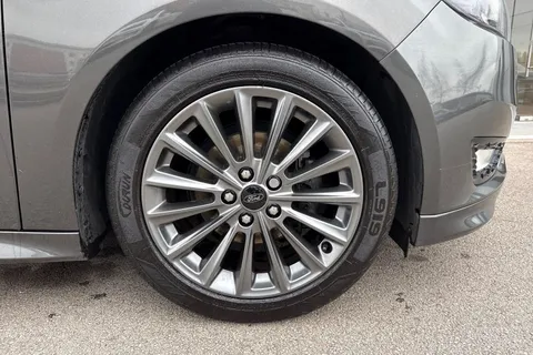 22 of 63 for FORD FOCUS 1.5 TDCi 120 ST-Line 5dr