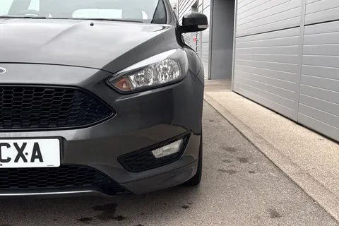 26 of 63 for FORD FOCUS 1.5 TDCi 120 ST-Line 5dr