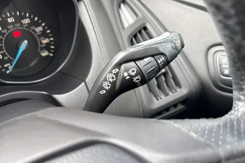 57 of 63 for FORD FOCUS 1.5 TDCi 120 ST-Line 5dr