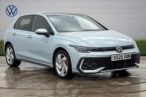 KO25VDN Volkswagen Golf 1.5 TSI 272 GTE eHybrid 5dr DSG **PAN ROOF** Thumbnail #1